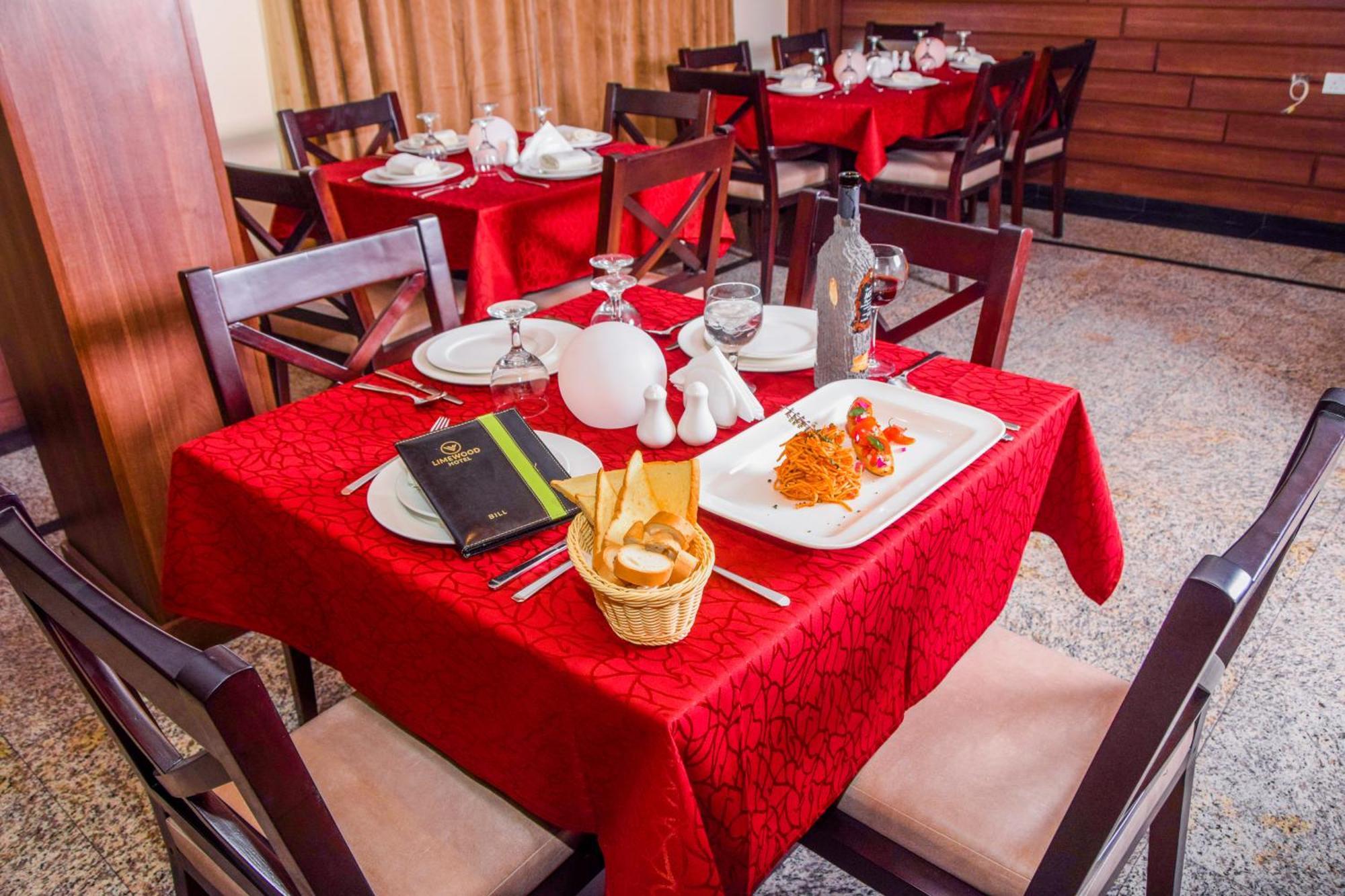 Limewood Hotel Port Harcourt Exteriör bild